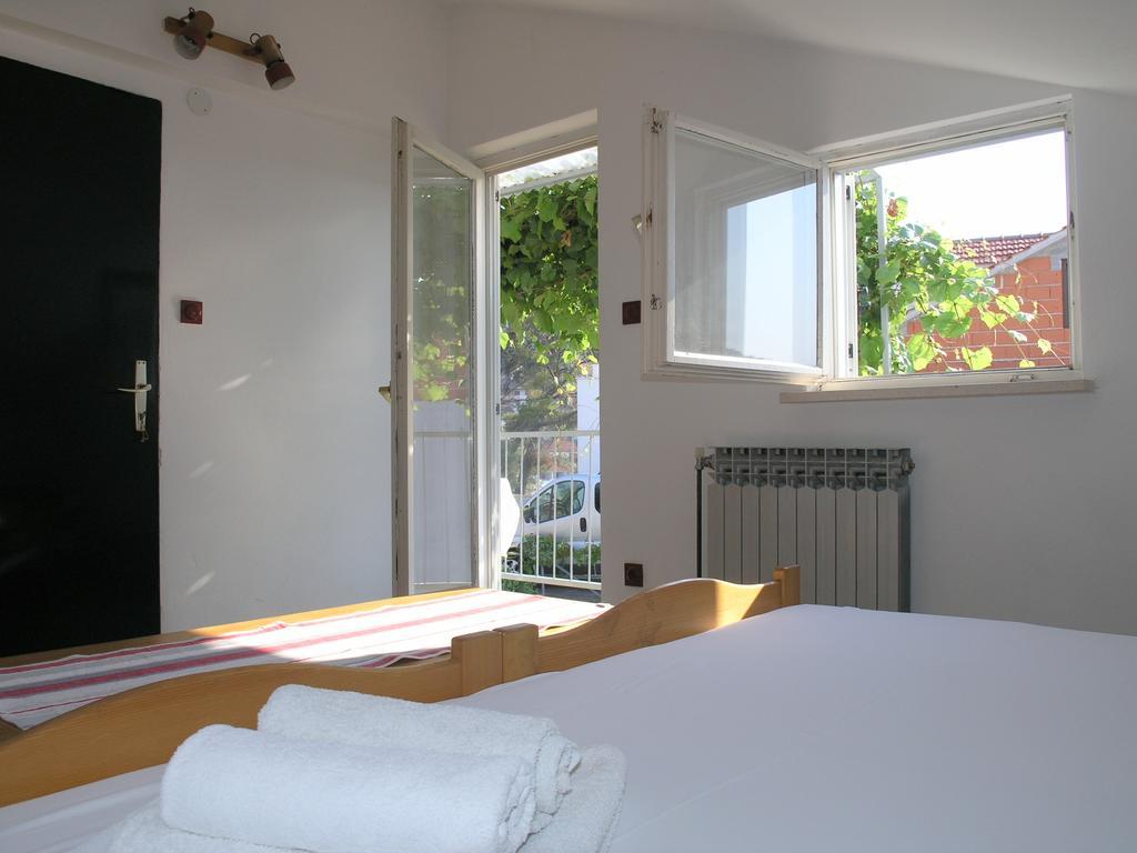 Apartments Rubinic Jelsa  Habitación foto