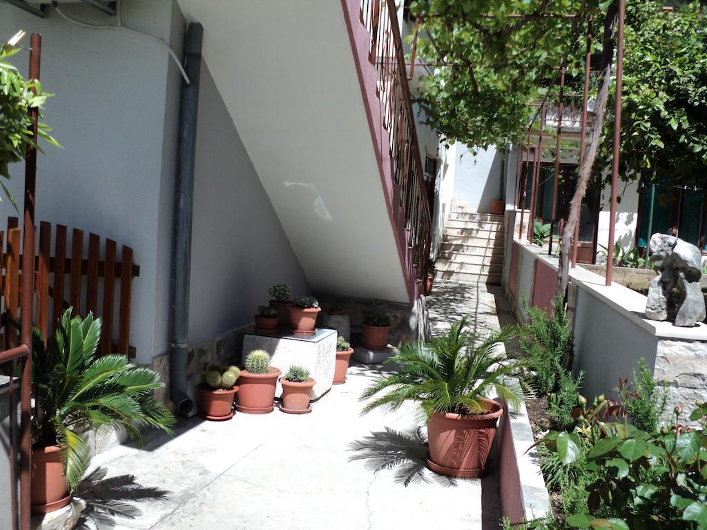 Apartments Rubinic Jelsa  Habitación foto