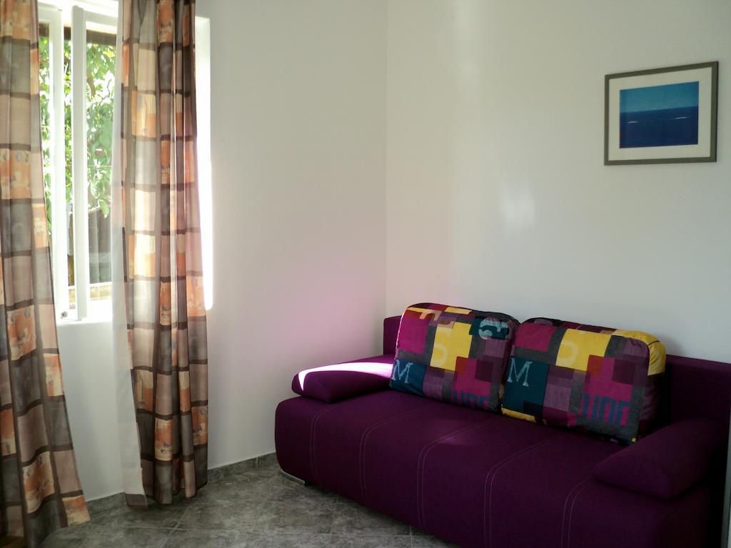 Apartments Rubinic Jelsa  Habitación foto