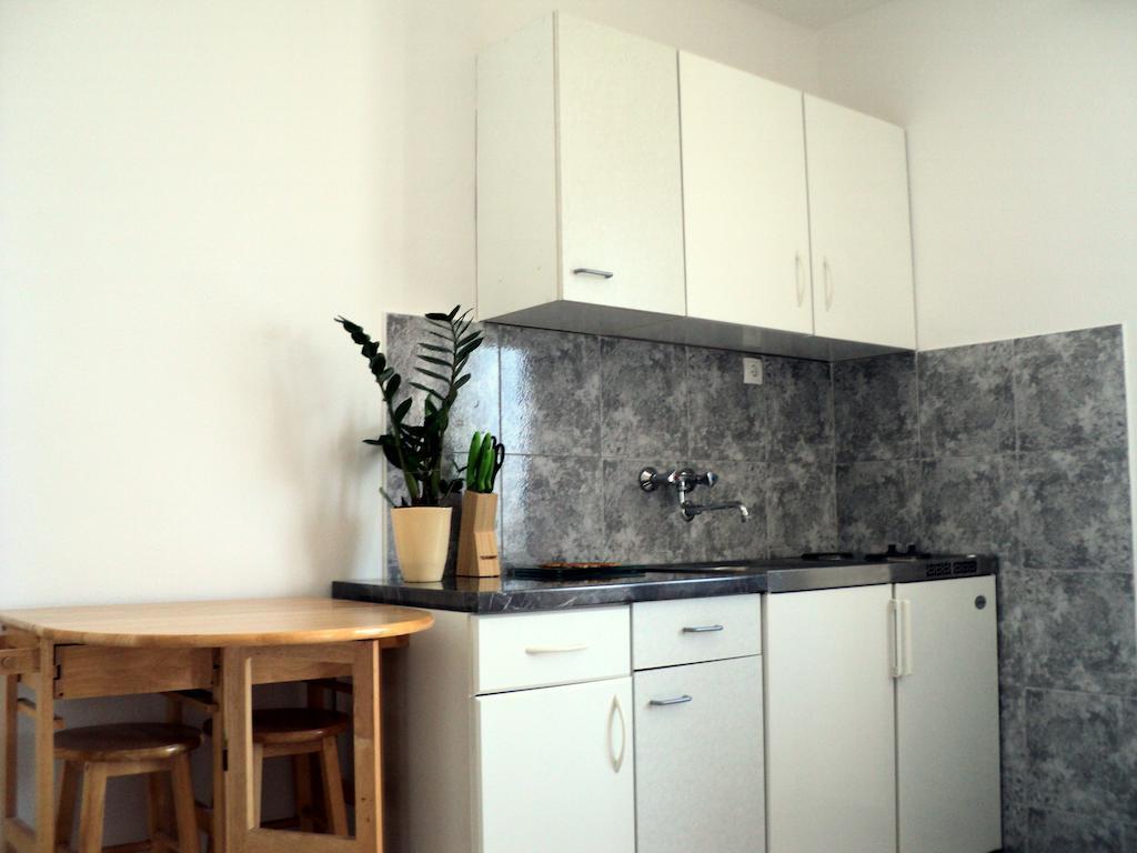 Apartments Rubinic Jelsa  Habitación foto